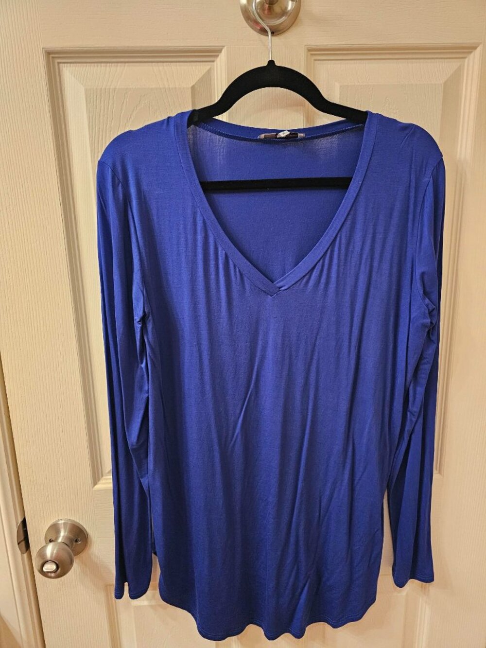 NWOT Emma's Closet Medium Cobalt Blue Long Sleeved Blouse